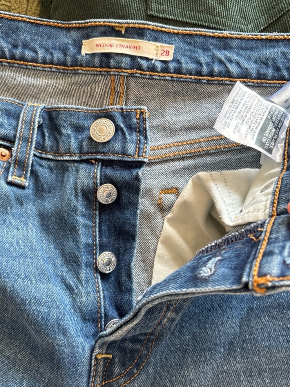 Levi's Women's Wedgie Straight-Leg Jeans - Dark Blue - Picture 7 of 7